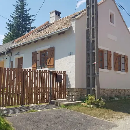 Koloska House באלאטונפורד